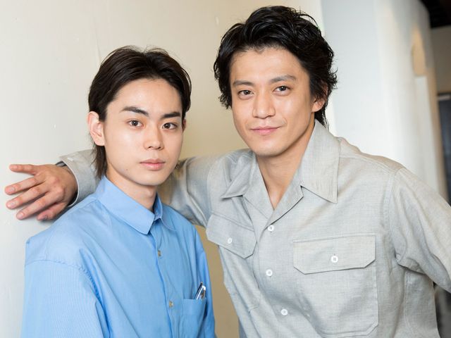 小栗旬が菅田将暉を壁ドン！【インタビューカット集】（4枚目）