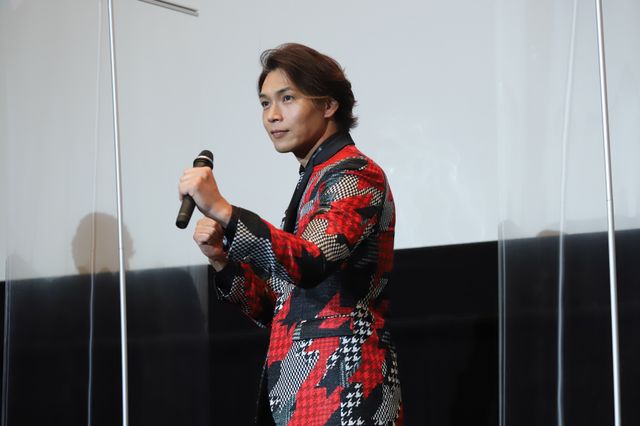 巨大ロボも登場！『スーパー戦闘　純烈ジャー　追い焚き☆御免』完成披露イベント（7枚目）