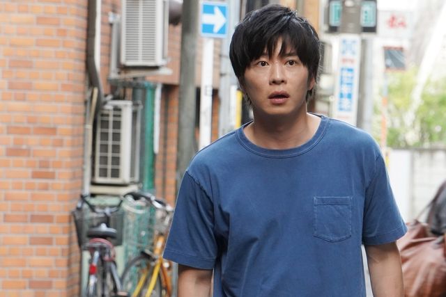 ドアの隙間から尾野ちゃん…！ドラマ「あなたの番です」17話場面カット：フォトギャラリー