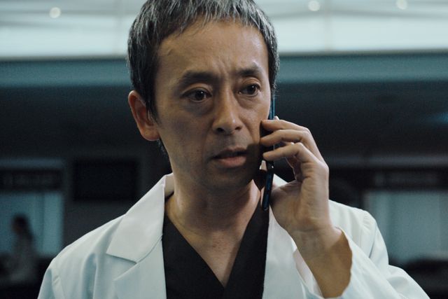 小栗旬×松坂桃李×池松壮亮×窪塚洋介、未知のウイルスに挑む…映画『フロントライン』場面写真（9枚目）