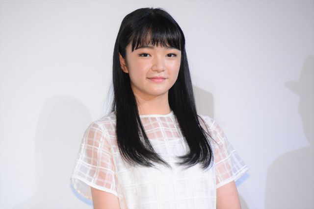 草なぎ剛、新人・服部樹咲を絶賛！『ミッドナイトスワン』世界初!!世界最長925秒予告編お披露目イベント（3枚目）