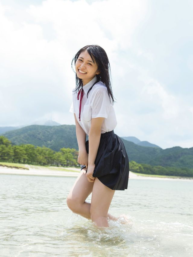 長濱ねるのファースト写真集イベント（11枚目）