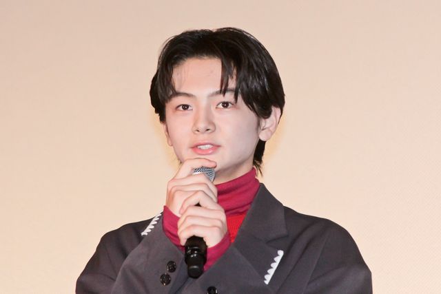 綾野剛、齋藤潤、芳根京子ら『カラオケ行こ！』初日舞台挨拶＜全身アリ＞（8枚目）