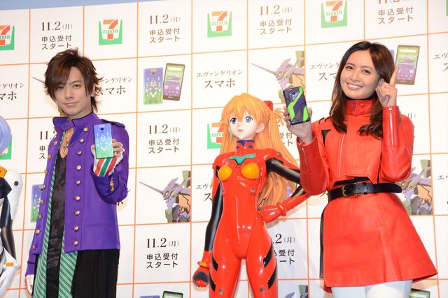 DAIGOと加藤夏希のエヴァ愛がさく裂！「セブン-イレブン×エヴァンゲリオン」フォトギャラリー（4枚目）