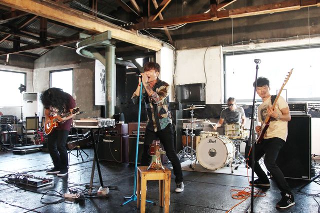 YB、韓国初の倉庫公演!<韓国JPICTURES>:フォトギャラリー