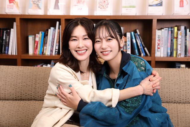 「ウルトラマンオメガ」師弟の絆！アユム役・工藤綾乃＆ウタ役・山本未來撮り下ろしカット：フォトギャラリー