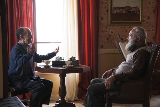 もしもヒトラーが生存していたら!?『お隣さんはヒトラー？』場面写真：フォトギャラリー｜シネマトゥデイ