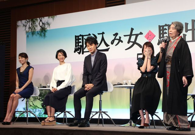 樹木希林の“暴走”に戸田恵梨香も爆笑！大泉洋の主演映画『駆込み女と駆出し男』完成報告会見【フォトギャラリー】：フォトギャラリー