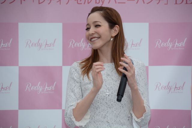 藤井リナが屋上でファッションショー！「RedyAzel by Honey Bunch」オープンイベント（15枚目）