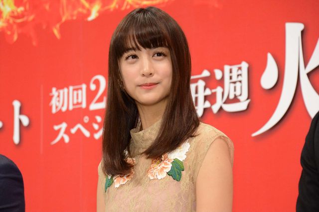 草なぎ剛、SMAP解散後初の公の場に登場　ドラマ「嘘の戦争」制作発表会見ギャラリー（4枚目）