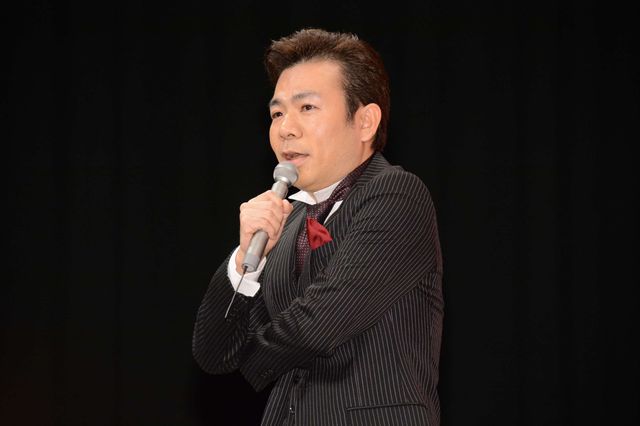 草なぎ剛、SMAP解散後初の公の場に登場　ドラマ「嘘の戦争」制作発表会見ギャラリー（8枚目）