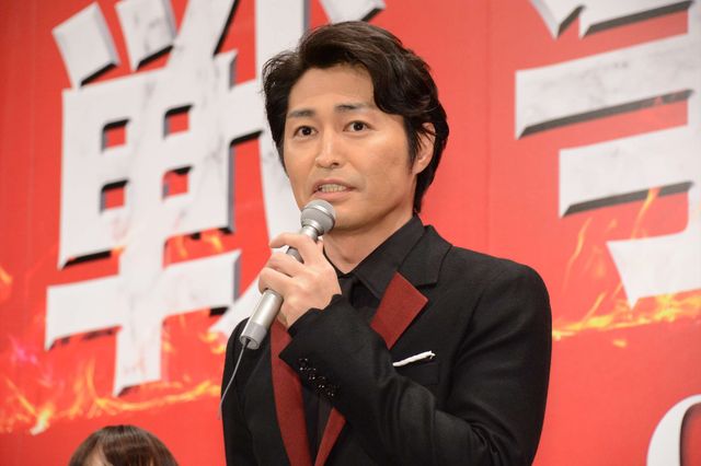 草なぎ剛、SMAP解散後初の公の場に登場　ドラマ「嘘の戦争」制作発表会見ギャラリー（9枚目）