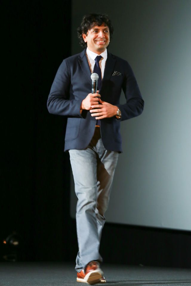 ジェームズ・マカヴォイ、日本のファンに笑顔で握手サービス！（6枚目）