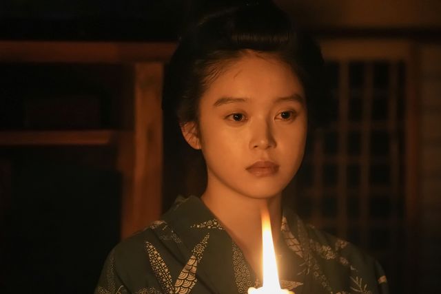 トキ（高石あかり）は金縛りに遭って…朝ドラ「ばけばけ」第90回の場面写真：フォトギャラリー