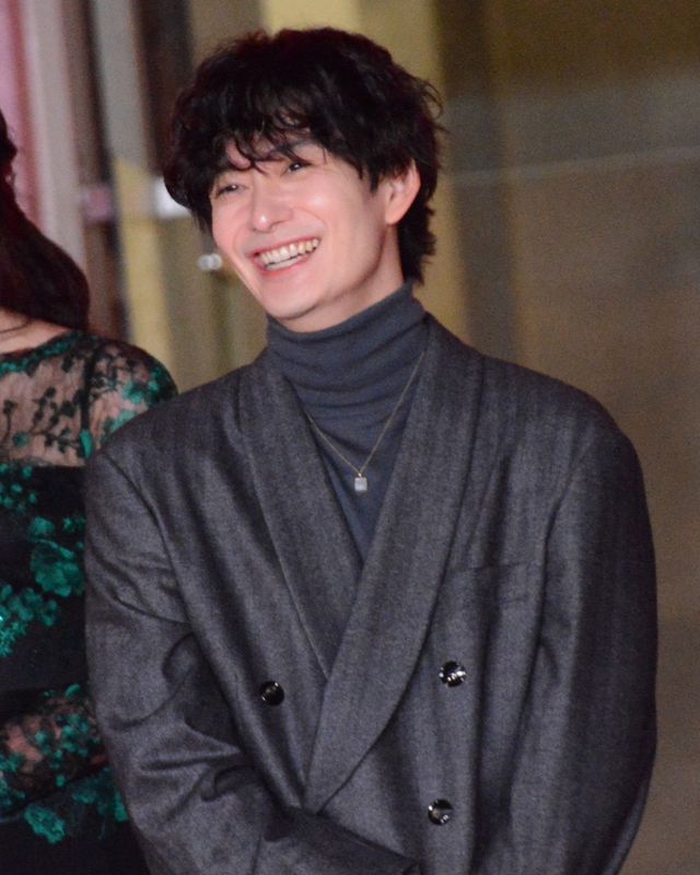 芦田愛菜がまるで王女！岡田将生、染谷将太らと『果てしなきスカーレット』ジャパンプレミアへ（16枚目）