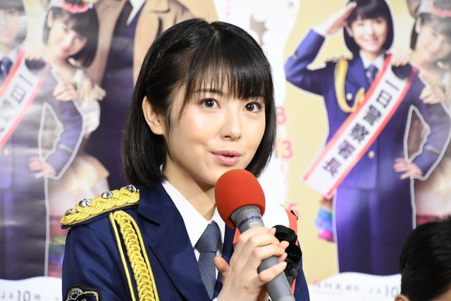 浜辺美波が一日署長アイドル役に！ドラマ「ピュア！～一日アイドル署長の事件簿～」試写会（4枚目）