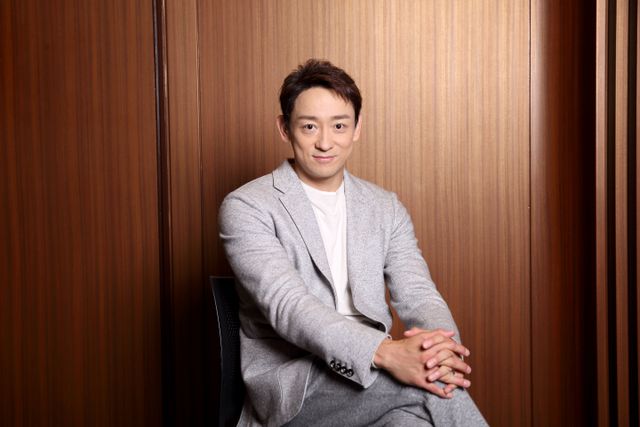 役柄とギャップ凄すぎ！『何食べ』山本耕史インタビューカット集（2枚目）