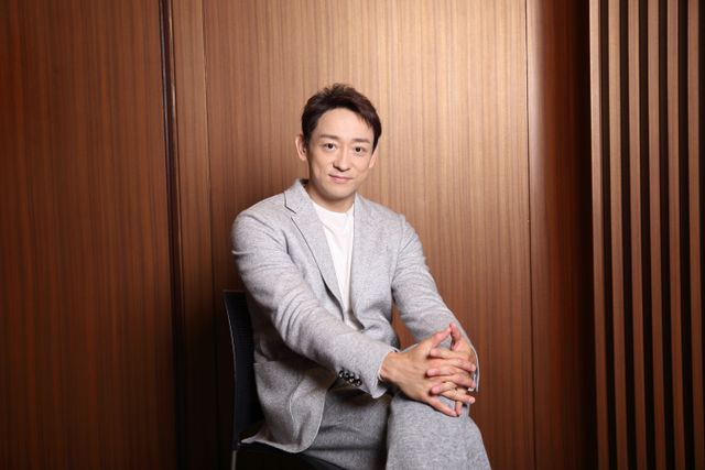 役柄とギャップ凄すぎ！『何食べ』山本耕史インタビューカット集（4枚目）