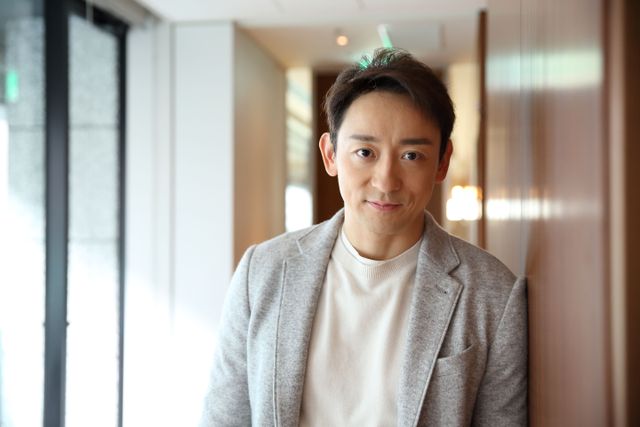 役柄とギャップ凄すぎ！『何食べ』山本耕史インタビューカット集（13枚目）