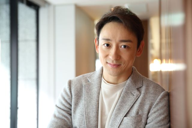 役柄とギャップ凄すぎ！『何食べ』山本耕史インタビューカット集（20枚目）