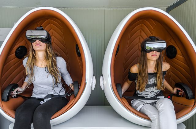 VR