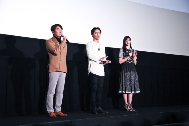 登坂広臣＆中条あやみ、ファンを笑顔でお見送り！『雪の華』大ヒット御礼イベント（3枚目）