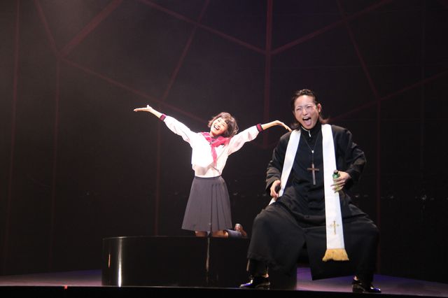 北村弁護士の娘が初舞台！北村弁護士も囲み取材に応じる…舞台写真も！フォトギャラリー（21枚目）