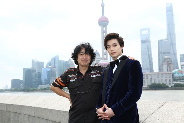 新田真剣佑、きらびやかなスーツ姿で国際映画祭デビュー！（8枚目）