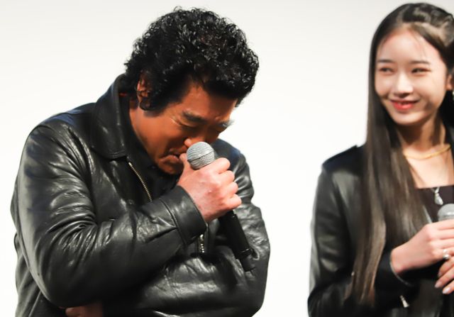 藤岡弘、娘たちの言葉に目頭が熱く…映画『ブラックライト』特別試写会（13枚目）