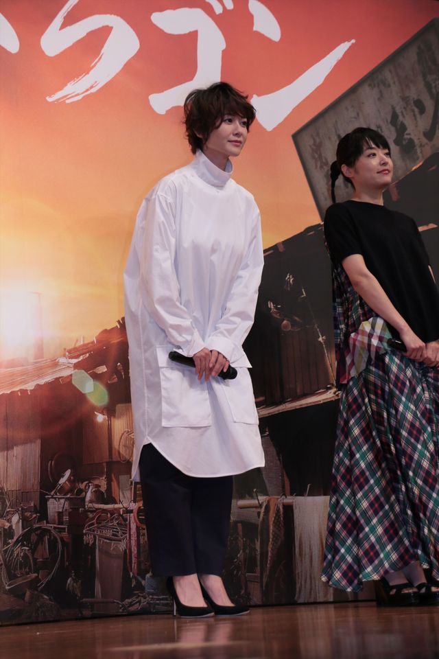 真木よう子、大泉洋、井上真央、桜庭ななみ『焼肉ドラゴン』完成披露（7枚目）