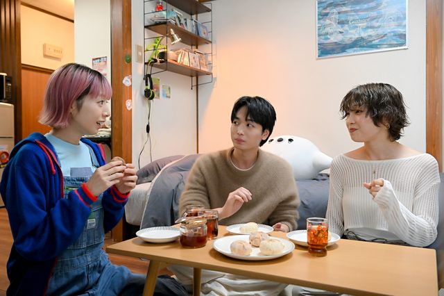 第5話より今カノ鮎美（夏帆）とミナトくん（青木柚）、元カノ（芋生悠）