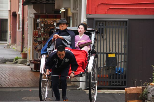 松平健が北島三郎と共演！映画『浅草・筑波の喜久次郎』撮影現場フォトギャラリー｜シネマトゥデイ