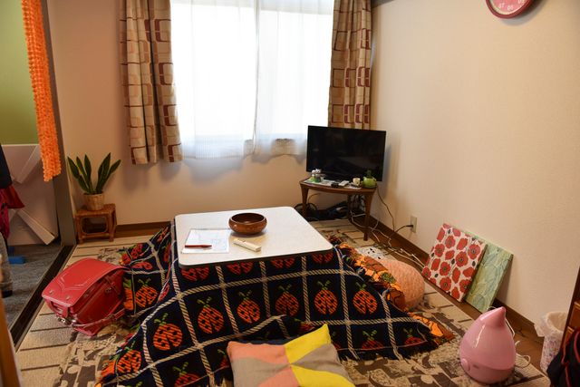 多部未華子が母親役！『トラさん』撮影現場写真（3枚目）