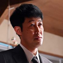 「テセウスの船」父・佐野文吾を追い詰めるキャリア警察官役で小籔千豊が出演！