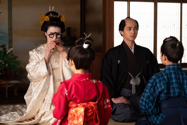 祝！てい（橋本愛）の美しすぎる花嫁姿「べらぼう」第25回場面写真：フォトギャラリー