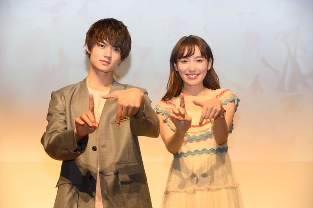 佐野勇斗&飯豊まりえ「僕だけが17歳の世界で」試写イベント：フォトギャラリー