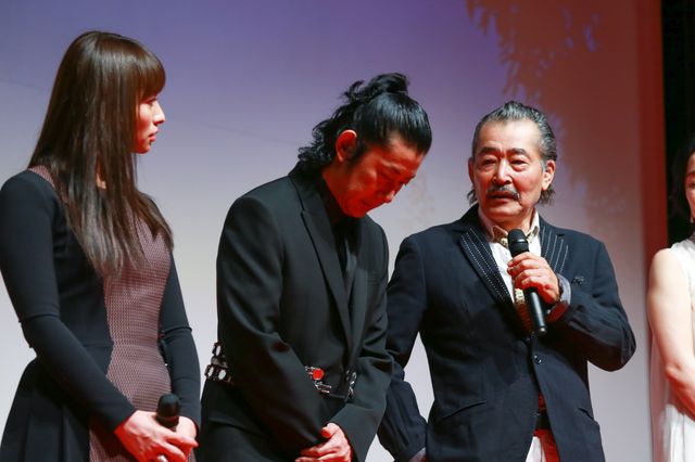 カンヌ出品に感極まる一同……河瀬直美監督最新作『光』完成披露試写会フォトギャラリー（4枚目）