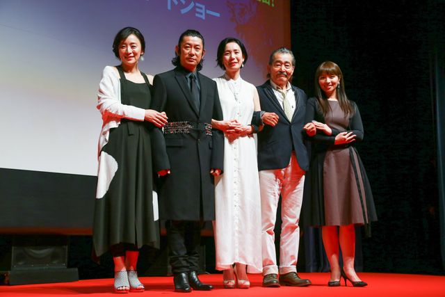 カンヌ出品に感極まる一同……河瀬直美監督最新作『光』完成披露試写会フォトギャラリー（5枚目）