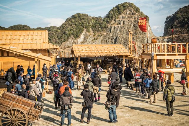 巨大セットで撮影！堤幸彦新作『真田十勇士』撮影現場ギャラリー（6枚目）