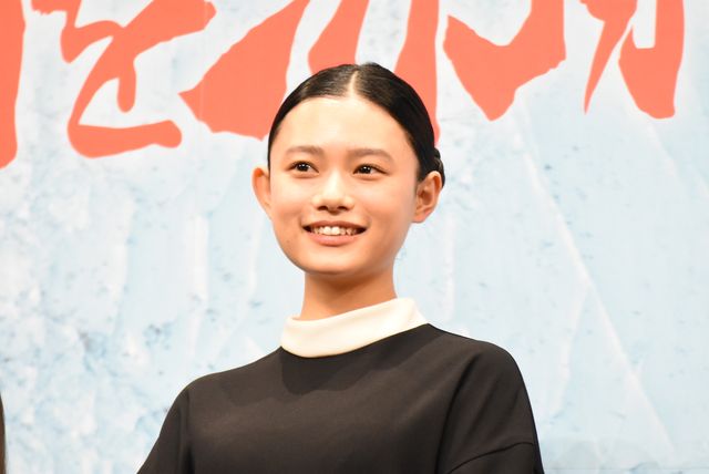 松坂桃李もにっこり！宮沢りえ主演作『湯を沸かすほどの熱い愛』舞台あいさつフォトギャラリー（10枚目）