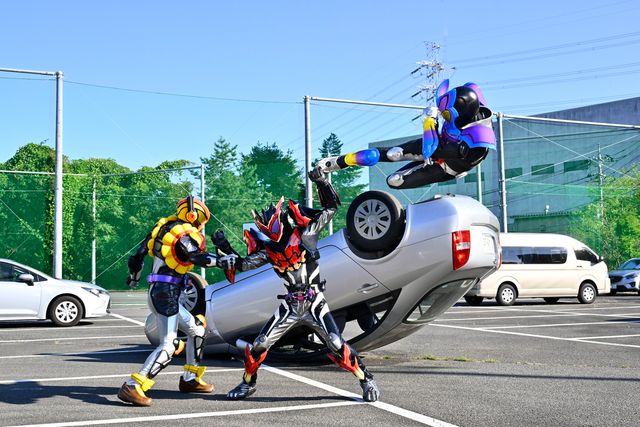 倒したはずのダークショウマが…「仮面ライダーガヴ」第23話場面カット（5枚目）