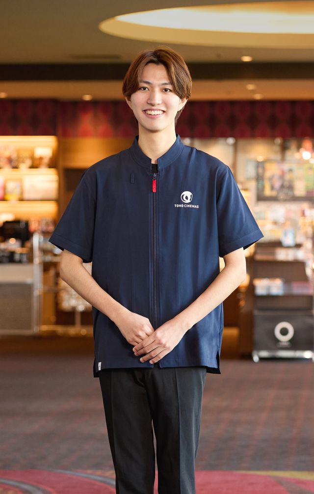 TOHOシネマズの新スタッフユニフォーム（3枚目）