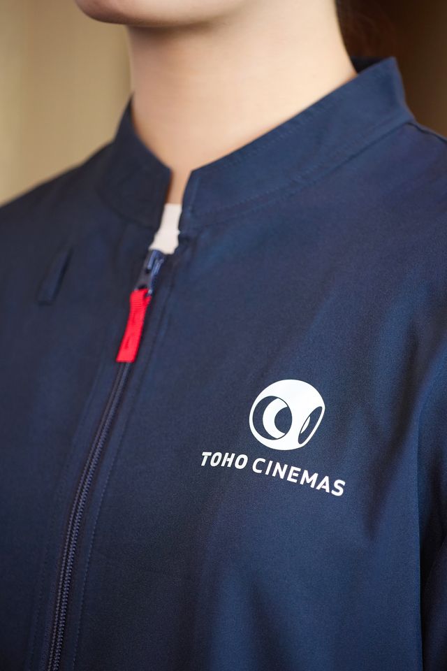 TOHOシネマズの新スタッフユニフォーム（4枚目）