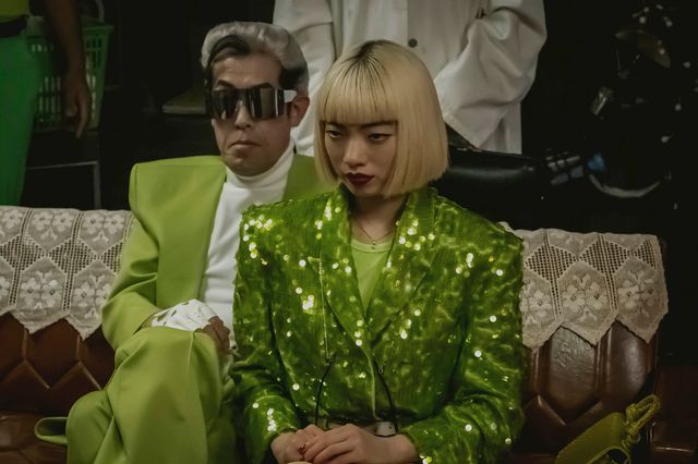 個性強めのゲストたち！「パリピ孔明」第2話場面写真（4枚目）