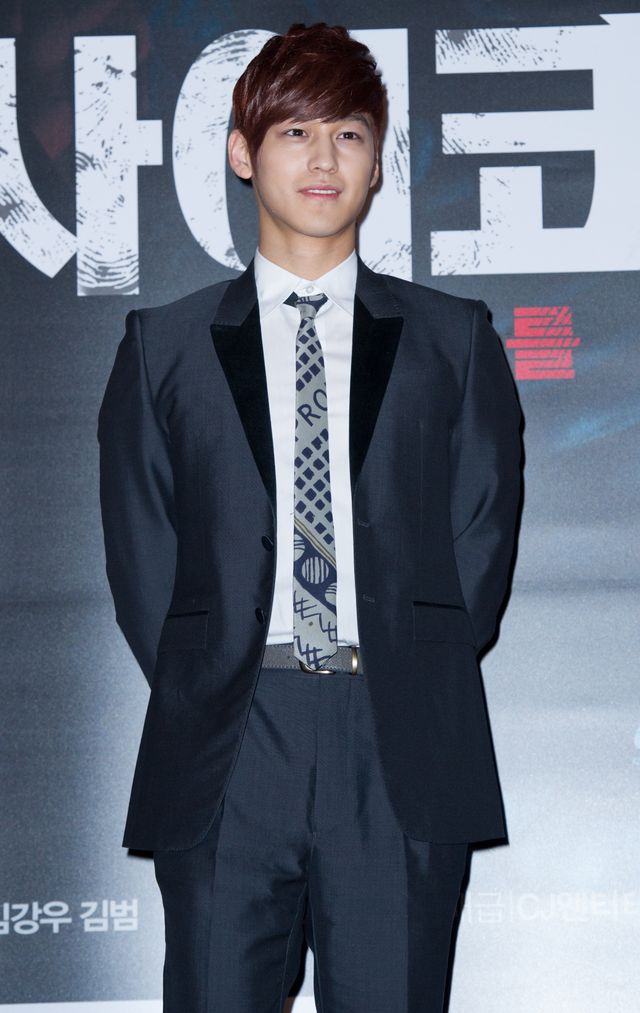 キム・ボム、先輩キム・ガンウとの初共演で大緊張！＜韓国JPICTURES＞（6枚目）