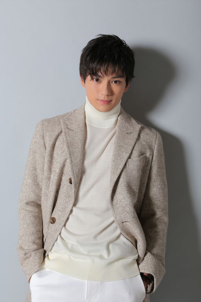【5枚】山崎賢人主演ドラマ「トドメの接吻」に新田真剣佑！キスの相手は…？（2枚目）