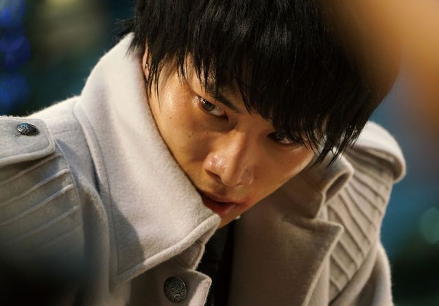 目が！喰種姿の窪田正孝！『東京喰種』場面写真＆キャラクター写真（8枚目）