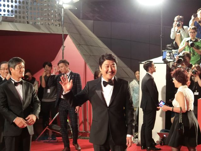 第20回釜山国際映画祭レッドカーペットフォトギャラリー（7枚目）