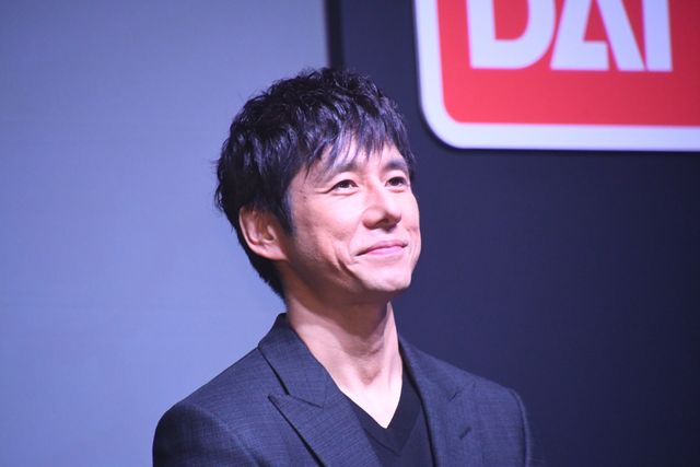 西島秀俊、変身！「NARIKIRI WORLD」オープニングセレモニー（3枚目）