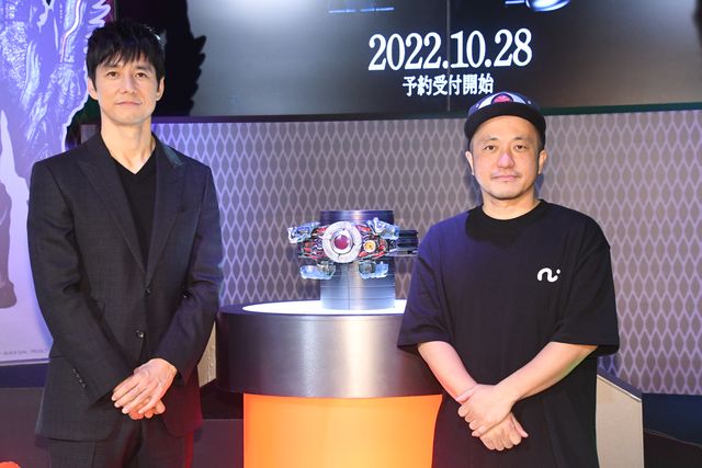 西島秀俊、変身！「NARIKIRI WORLD」オープニングセレモニー（14枚目）